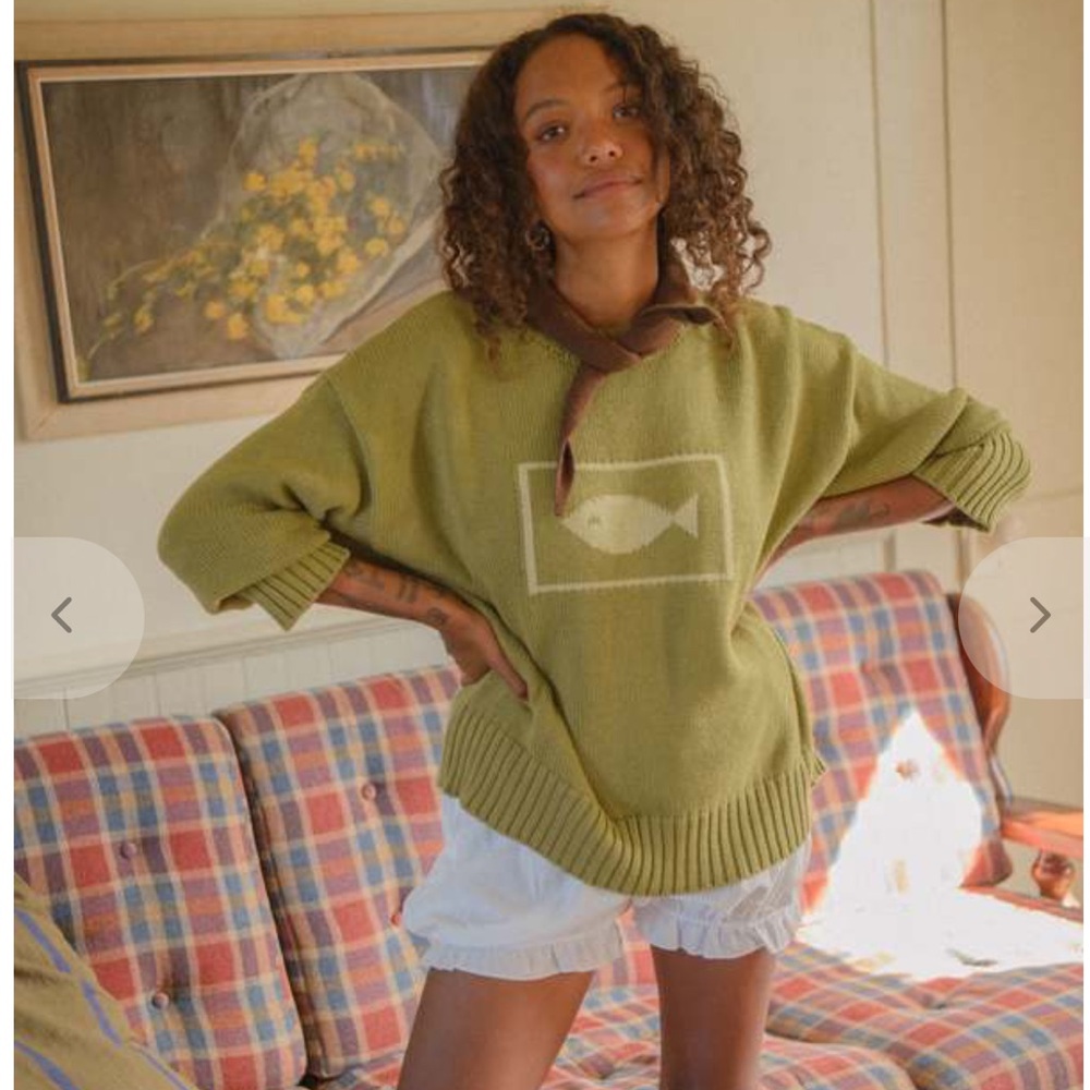 Sonderhaus Shelle Sweater with Fish Motif Olive green